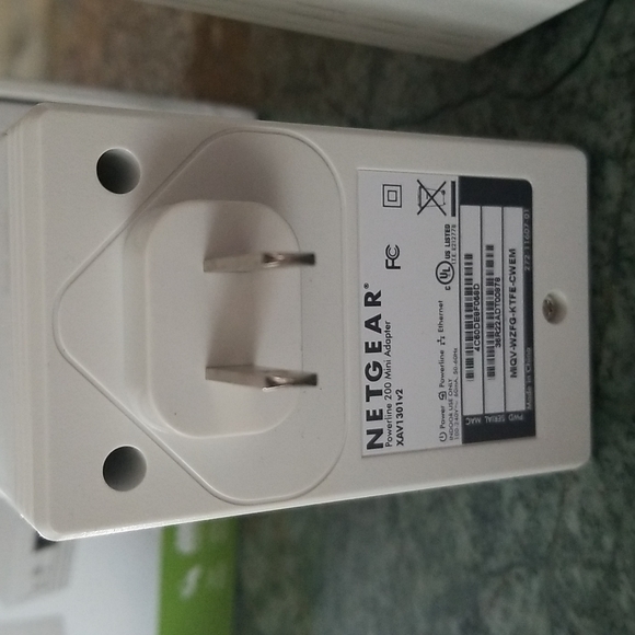 NETGEAR Powerline 200Mbps Mini Adapter - Starter Kit (XAVB1301) - Picture 5 of 7